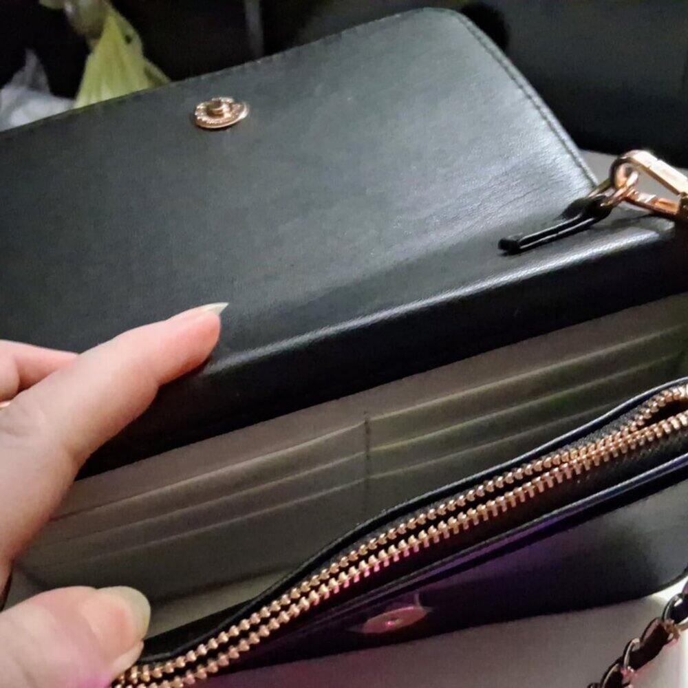 Small Black Quilted Crossbody Bag for Women – Vegan Leather Phone Wallet Purse - Picture 5 of 16